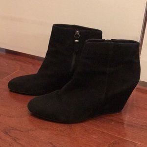 Via Spiga suede booties